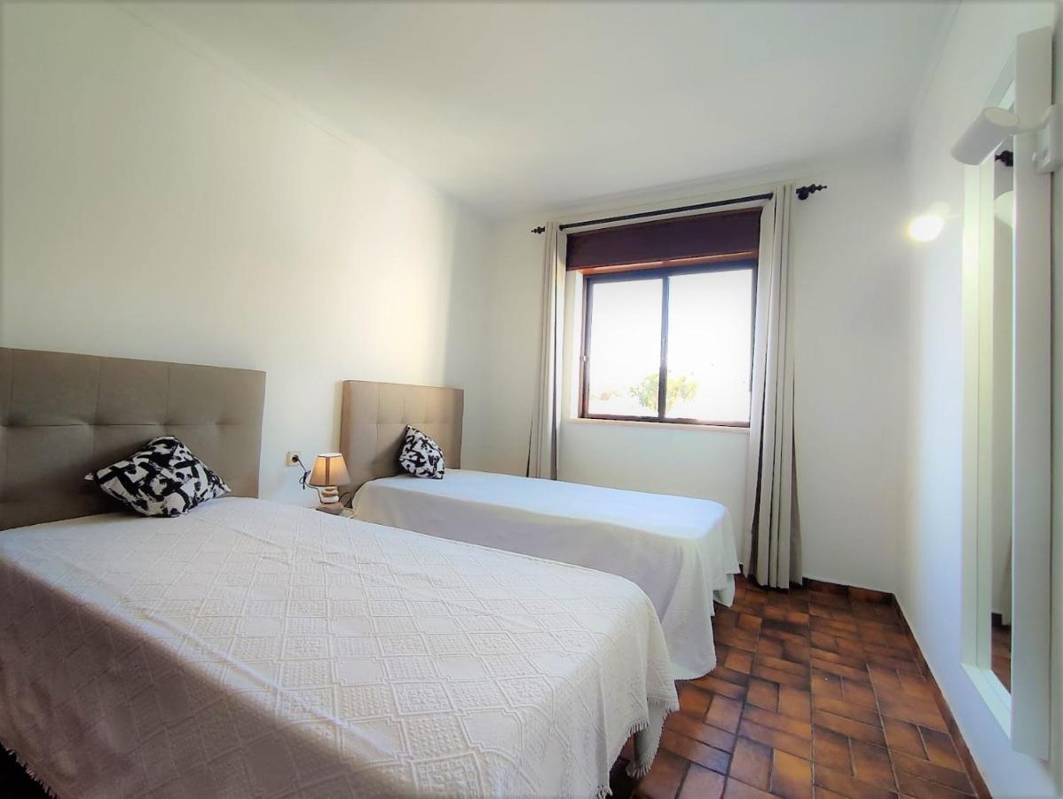 Apartamento V2 Pedro - By Bedzy Albufeira Ngoại thất bức ảnh